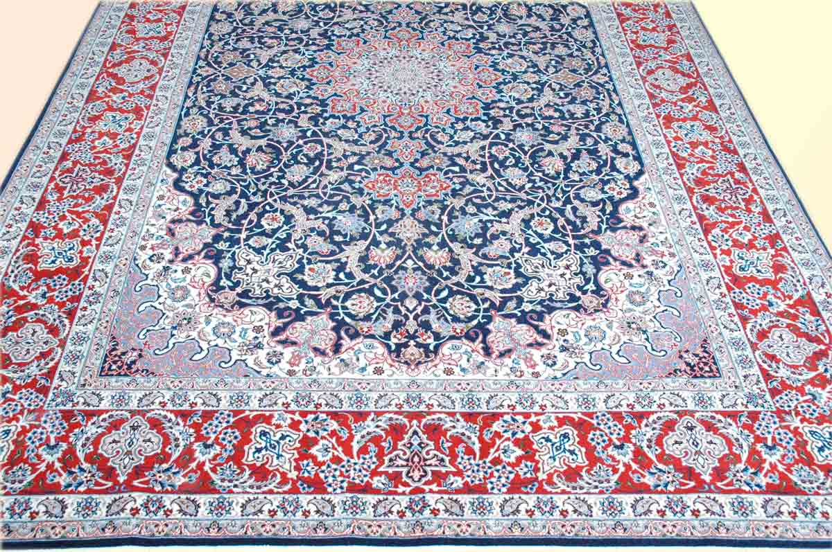 Exquisite Perser Teppich aus der Isfahan Manufaktur – Zaarean Kollektion in Rot und Dunkelblau mit Medaillonmuster